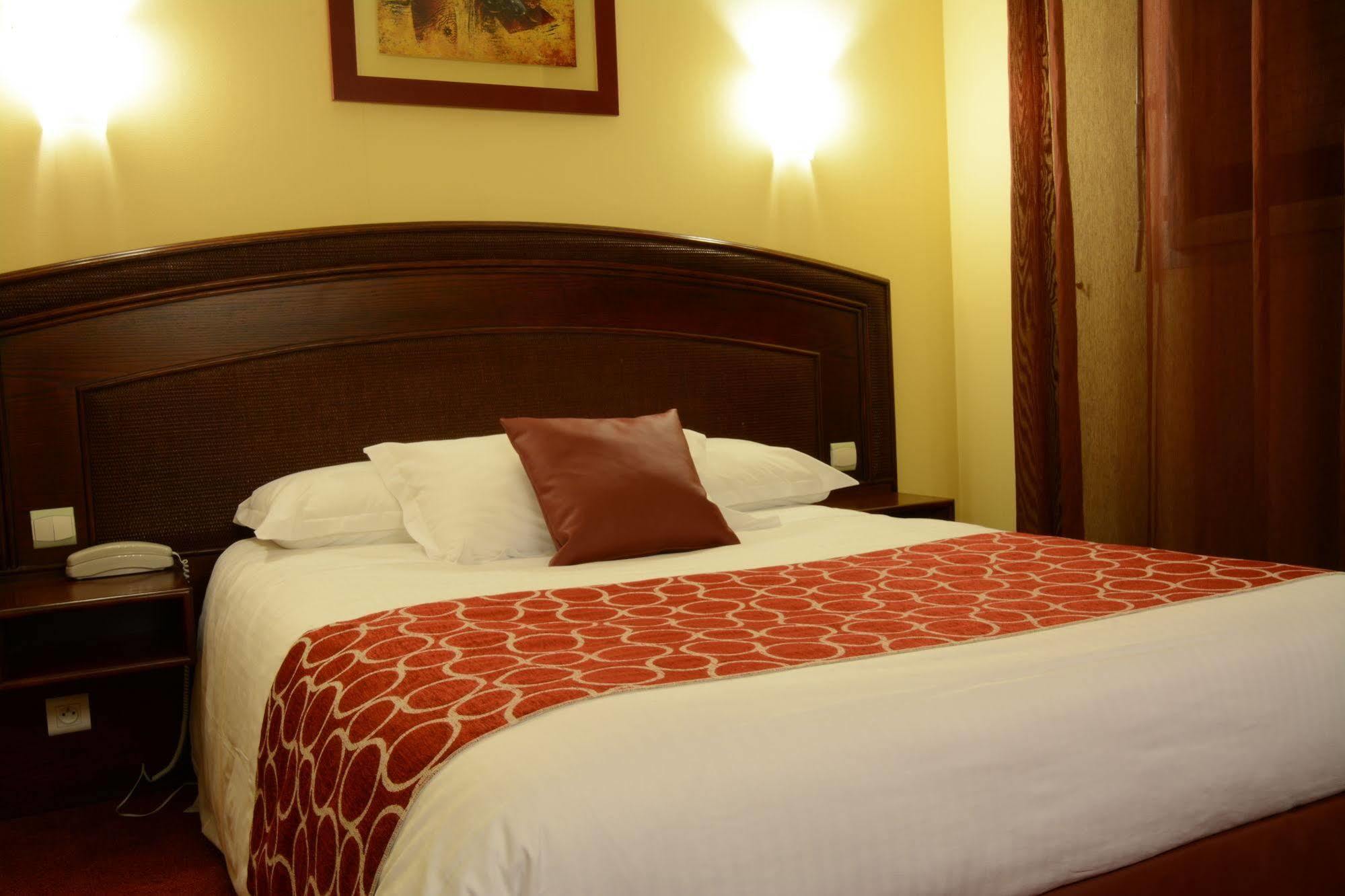 סנט-הרבלן Best Western Hotel Atlantys Zenith Nantes מראה חיצוני תמונה